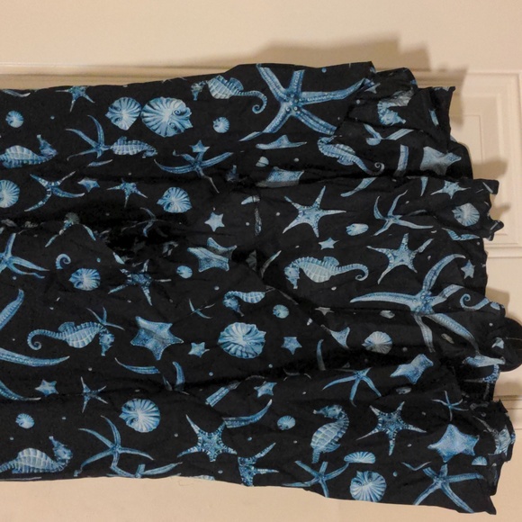 Aguabendita Women's Wrap Skirt Cover-up and Shade &  Shore Women's Bikini Top - Picture 8 of 8